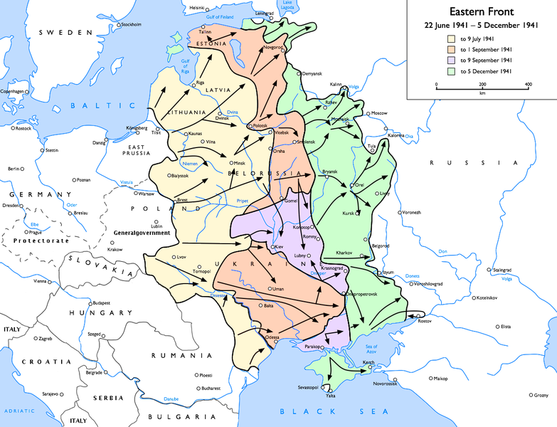 Map of the Eastern Front, extending over 1000 kilometers into Soviet territory.